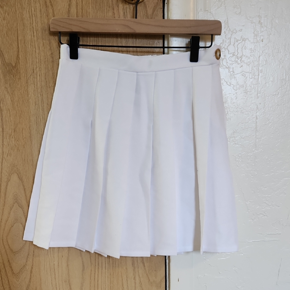 Wild Fable White Pleated Skater Skirt